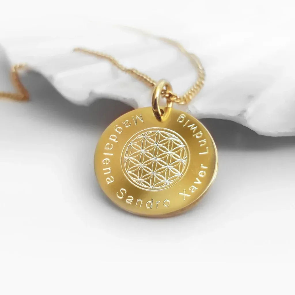 Blume des Lebens Anhänger mit Gravur - Namen der Kinder - Vergoldete Kette - Latigga