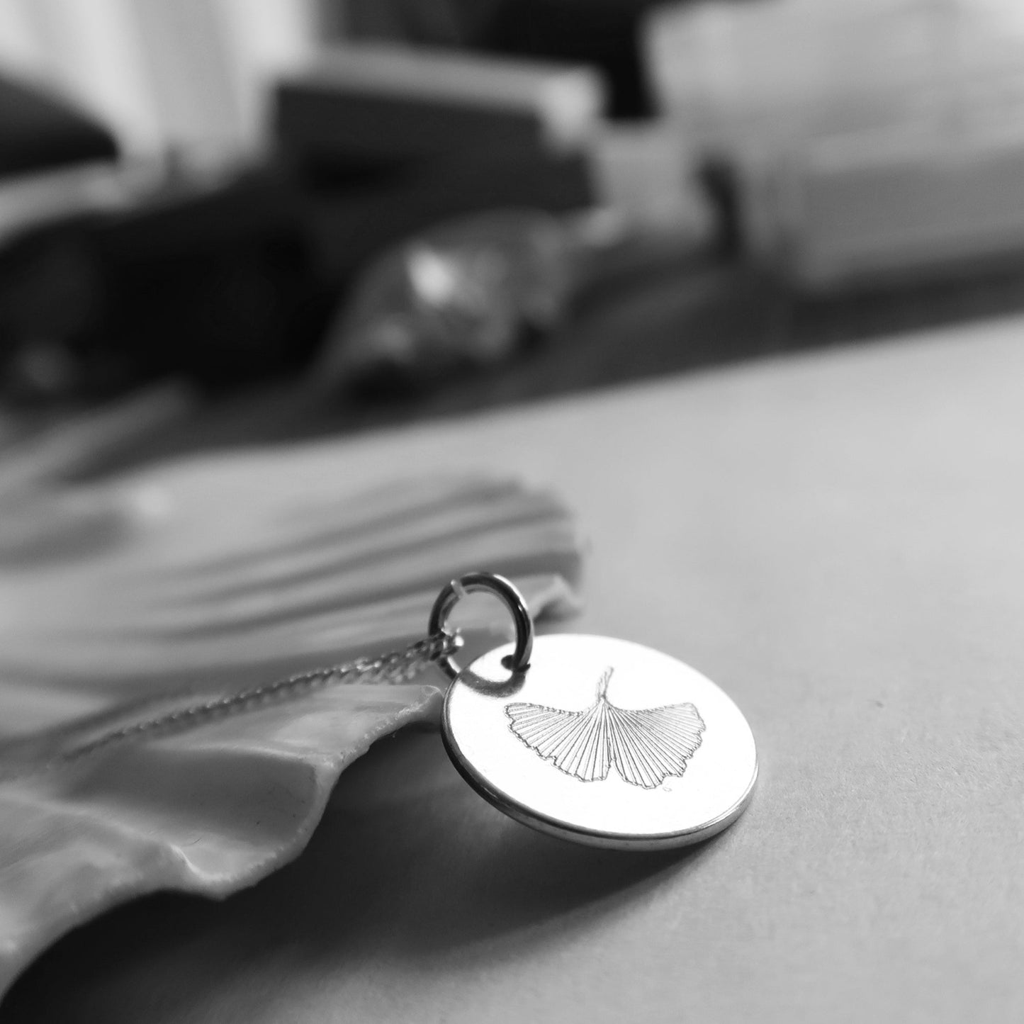 Gingko Kette -seitlich gesehen