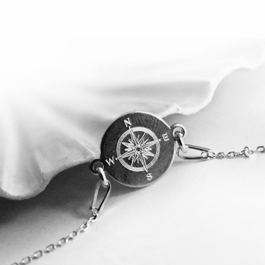 Kompass Armband mit Gravur in  Silber, Design Nr. 1