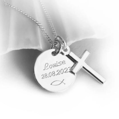 Kleiner Kreuzanhänger mit Gravurplatte – Kette - Personalisiertes Geschenk zur Taufe, Kommunion & Firmung - Latigga