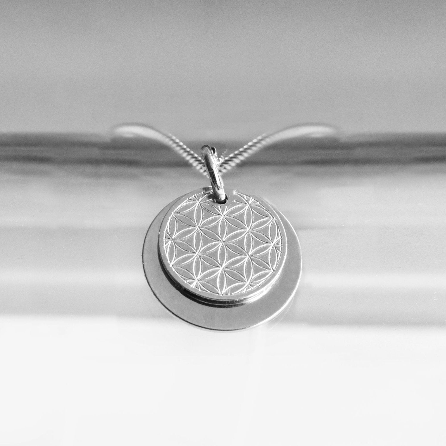 925 Silber Halskette mit Lebensblume und personalisierbarem Doppel-Anhänger