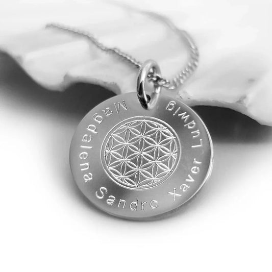Lebensblume - Kettenanhänger mit Gravur - Kette mit Kindernamen - Silber 925 - Latigga