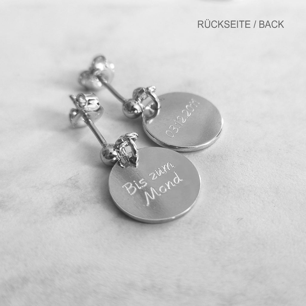 Die Gravur auf der Rückseite