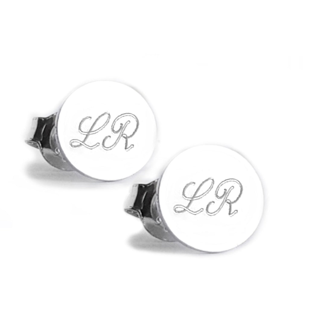 Runde Ohrstecker aus 925 Silber mit gravierten zwei Initialen