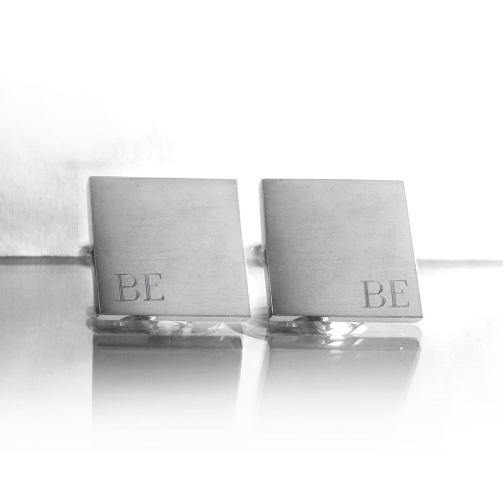 Personalisierte Manschettenknöpfe mit Initialen, aus Edelstahl (Gravur am Rand)