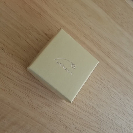 Vergoldete Weltkarte Kette - Doppelanhänger mit Gravur für Damen