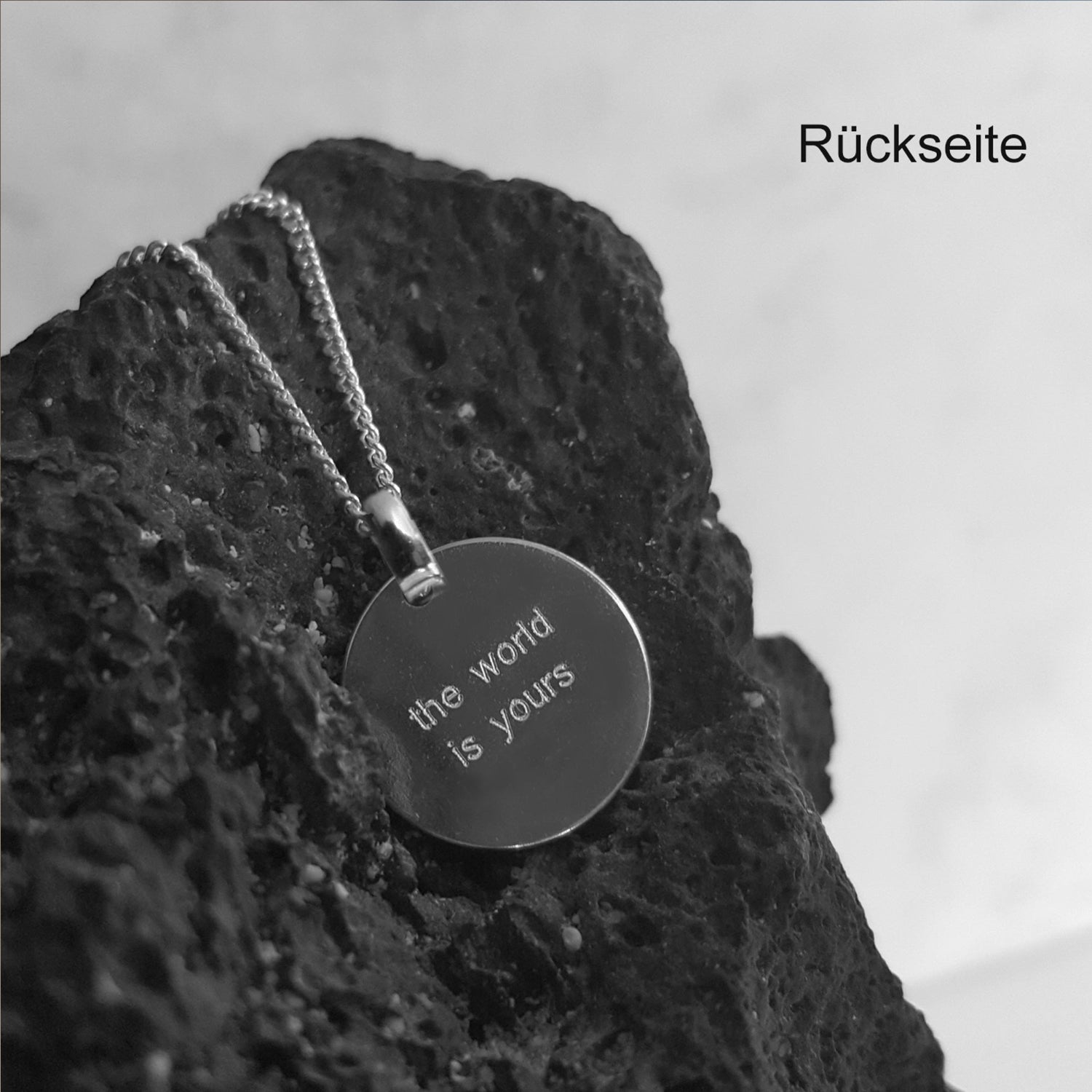 Silberkette: Beispielgravur auf der Rückseite