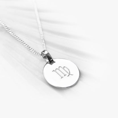 Silberkette mit rundem Anhänger  mit Sternzeichen