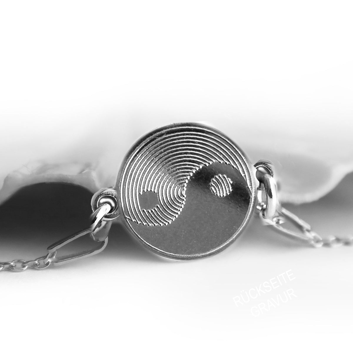Yin Yang Armband aus 925 Silber mit individueller Gravur 